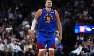 不要3年2.12亿！约老师今夏不会和球队提前续约