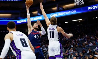 季前赛-小萨15+14+5科林斯24分 快船击败国王