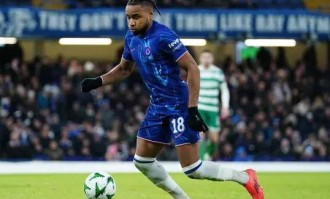 拜仁慕尼黑出奇招！双重突袭切尔西，蓝军两将成德甲新星！