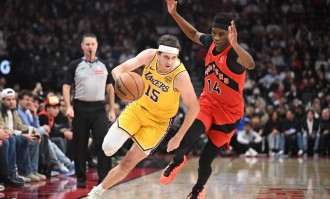 八村塁3分绝杀詹姆斯纪录终结 湖人胜猛龙