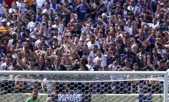 PSG球迷行为失控，欧冠冠军背后的代价