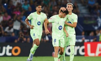 西甲神剧情：从0-2到3-2，乌龙球绝杀，11亿豪门登顶积分榜