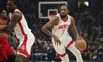 杨瀚森2分1板1助杜兰特空砍30+12 开拓者背靠背再胜火箭