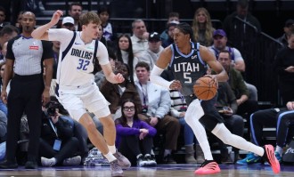 马尔卡宁33+7弗拉格26+10 爵士险胜独行侠