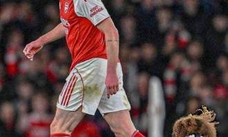 欧冠5连胜，阿森纳终结拜仁不败纪录，联赛与欧冠双线领跑激战切尔西