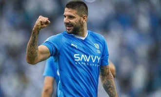 曼晚：霍伊伦打算离开曼联，后者有可能签下米特洛维奇作为替代者