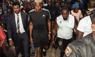 曼联寻求与奥斯梅恩达成降薪协议！不考虑签约法甲神锋，背后原因曝光