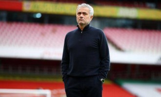 阿隆温特建议斯洛特保持防守的节奏，恩里克需要采纳魔力鸟的想法