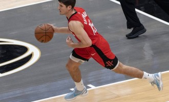 谢泼德变身火箭赢球密码 乌度卡为何终于放下偏见？