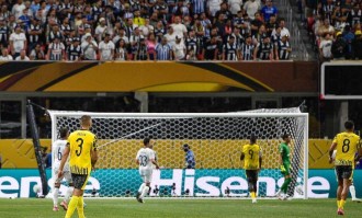 2-1惊险！世俱杯最后八强队诞生，皇马喜提“大礼包”