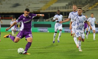 佛罗伦萨2-0奥洛莫茨：皮科利破门 意甲第16胜捷甲第8联赛开门红