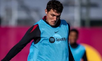 10球3助攻！巴萨挖角曼城失意带刀后卫，克里斯滕森最佳替代者