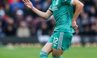 利物浦备战欧冠：伊萨克与麦卡利斯特回归训练，柯蒂斯-琼斯缺席引发关注