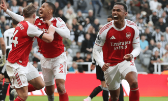 英超换了大结局？超算预测阿森纳将逆转利物浦夺冠，曼联仅排第15