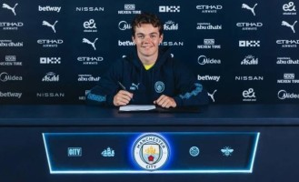 官方：曼城签18岁天才中场尼潘 转会费1500万欧合同5年