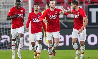 11分领跑+9场输7场！荷甲冠军悬念终结，埃因霍温把联赛踢成独角戏