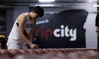 杨瀚森：新赛季珍惜上场时间 跟随大哥们脚步