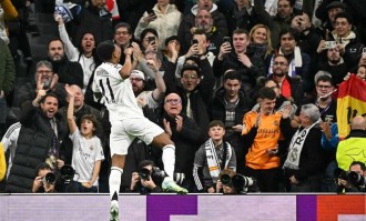 皇马太子坐穿板凳！1亿天价无人接盘，阿隆索这话意味深长