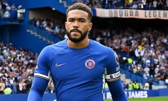 倒车请注意！切尔西三代边卫的带刀疯魔美学，进球比前锋还疯