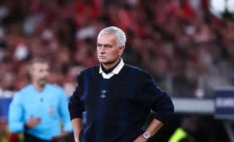 穆里尼奥连续第二年冲击欧冠正赛失败，已连续5年无缘欧冠