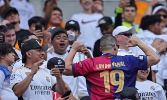 西甲赛程再现争议！皇马6轮主场优势引爆网络，球迷怒斥：又是老套路