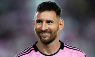 恩里克：梅西是历史第一人！他在另一个级别！