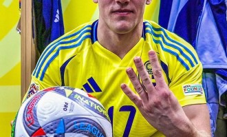 红魔版狼来了！哲凯赖什转会受阻又示好曼联，抬价成功引来利物浦