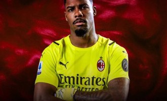 曼联明年欲免费补强后防，米兰门神拜仁铁卫成目标！省钱买新中场