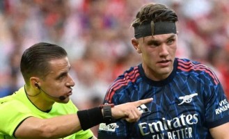 未进球却获好评！枪手神锋带伤仍全力拼，65分钟才被换下