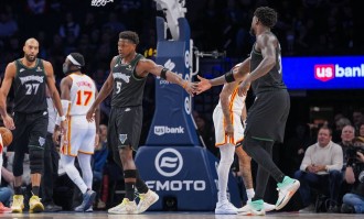 爱德华兹30分兰德尔18+12+10 森林狼胜老鹰