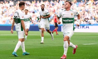 西甲争冠焦点！巴萨主场迎战埃尔切，榜首劲旅能否延续主场统治力？