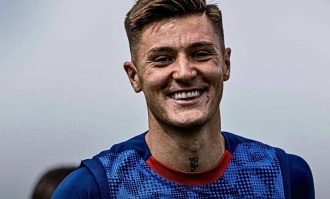 一夜5笔重磅转会，C罗喜迎强援，曼联、巴黎等豪门疯狂出手