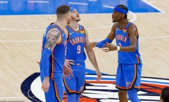 本赛季雷霆面对东部球队30胜3负 总决赛仅落后1分53秒