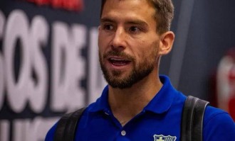 西甲在即！巴萨注册难题待解，34岁中卫或转沙特，防线面临调整