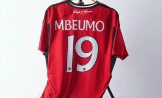 曼联将加价求购姆贝莫！特殊逼宫模式失败，布伦特福德坚持6000万