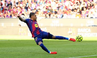 随着瓦伦西亚1-2，巴萨3-0，西甲最新积分榜出炉：皇马从榜首滑落