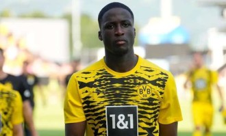 官方：多特蒙德天才中卫库利巴利转会法甲球队