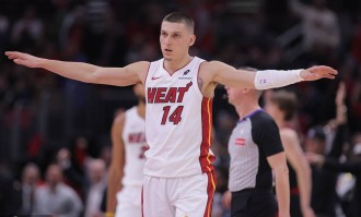 希罗成功接受脚踝手术 预计赛季初期阶段