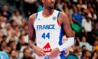 法国内线萨尔因小腿拉伤 将缺席欧洲杯剩余比赛