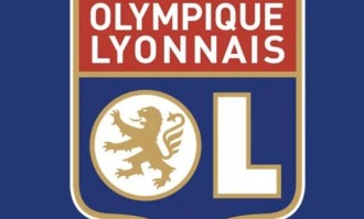 法甲传奇里昂被迫降级，财务困境揭秘，曼城受益