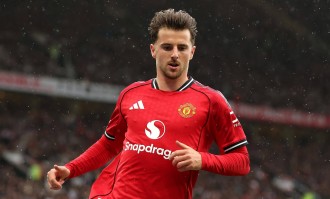 梅森·芒特：绝境逆袭的红魔中场，定位球大师的战术价值再审视