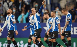 西甲保级生死劫！巴伦西亚主场两连胜迎苦主，奥维耶多 3 连败遇锋线救星？