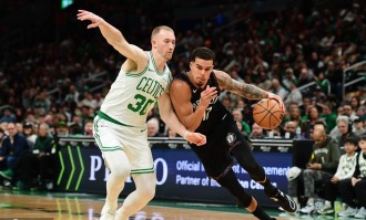 布朗28+7+9武切维奇28+11 绿军37分大胜送篮网7连败