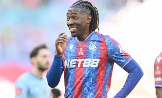 阿森纳求购埃泽，水晶宫开价首付3500万镑，余额分期支付