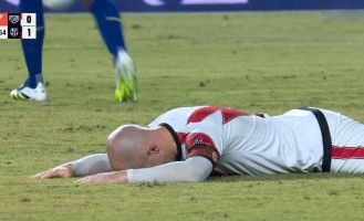 巴萨太被动了！西甲巴列卡诺队火药味太浓，亚马尔全程无亮点几乎崩溃