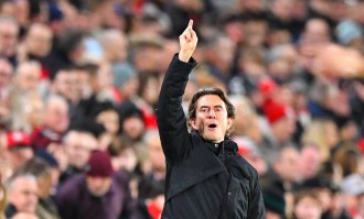 热刺主席列维重磅发声！解雇波斯特科格鲁内幕曝光，新帅弗兰克面临终极考验