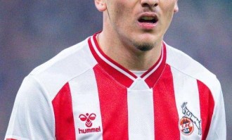 曼联今夏可能签下的三名左路前锋，包括两位德甲新星