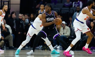 德罗赞27+6+5拉文25分 国王轻取尼克斯迎三连胜