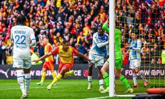 AC米兰主场不败，拉齐奥客场低迷，争夺意甲前四关键战。