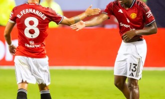 4-1！两连胜 8.2亿豪门笑傲英超内战 20岁小将转型后传射闪耀全场